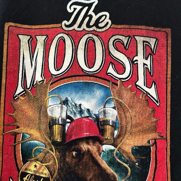 Men’s Creative Apparel Moose is loose brewing beer Ale graphic logo T-shirt S - Picture 4 of 11